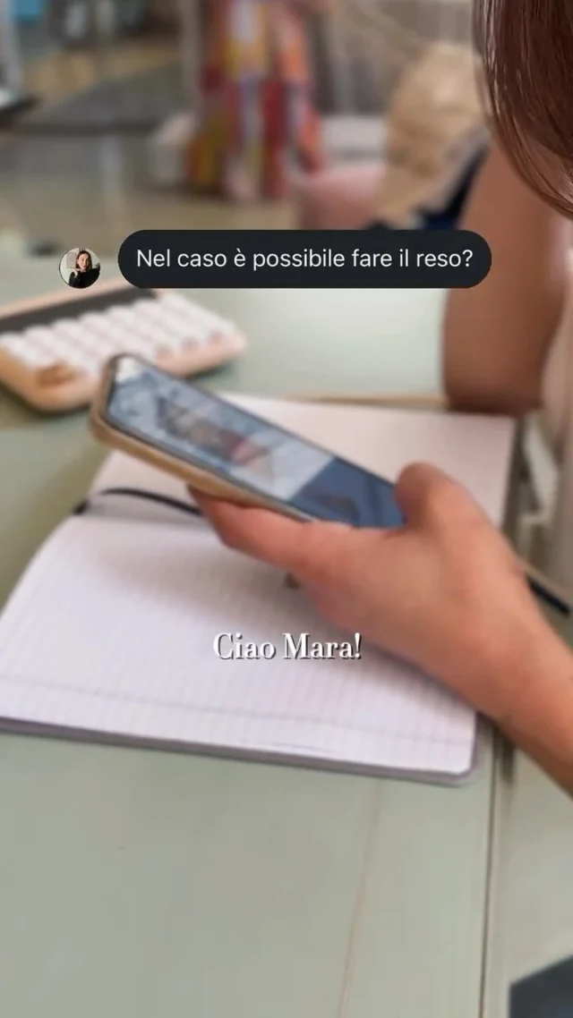 Perché da Le Ali di Joe i resi sono quasi inesistenti? 🧚‍♀️

Perché ogni ordine è fatto con il cuore — e con attenzione.
Ti chiediamo misure, dettagli, gusti… perché vogliamo che quello che ricevi sia perfetto per te.

Nessuna sorpresa, solo Melodie che ti vestono davvero.
È questo il nostro modo di prenderci cura di te, anche a distanza 💌

Scrivici sempre prima di ordinare, così troviamo insieme il capo giusto 🌸

#shoppingonline